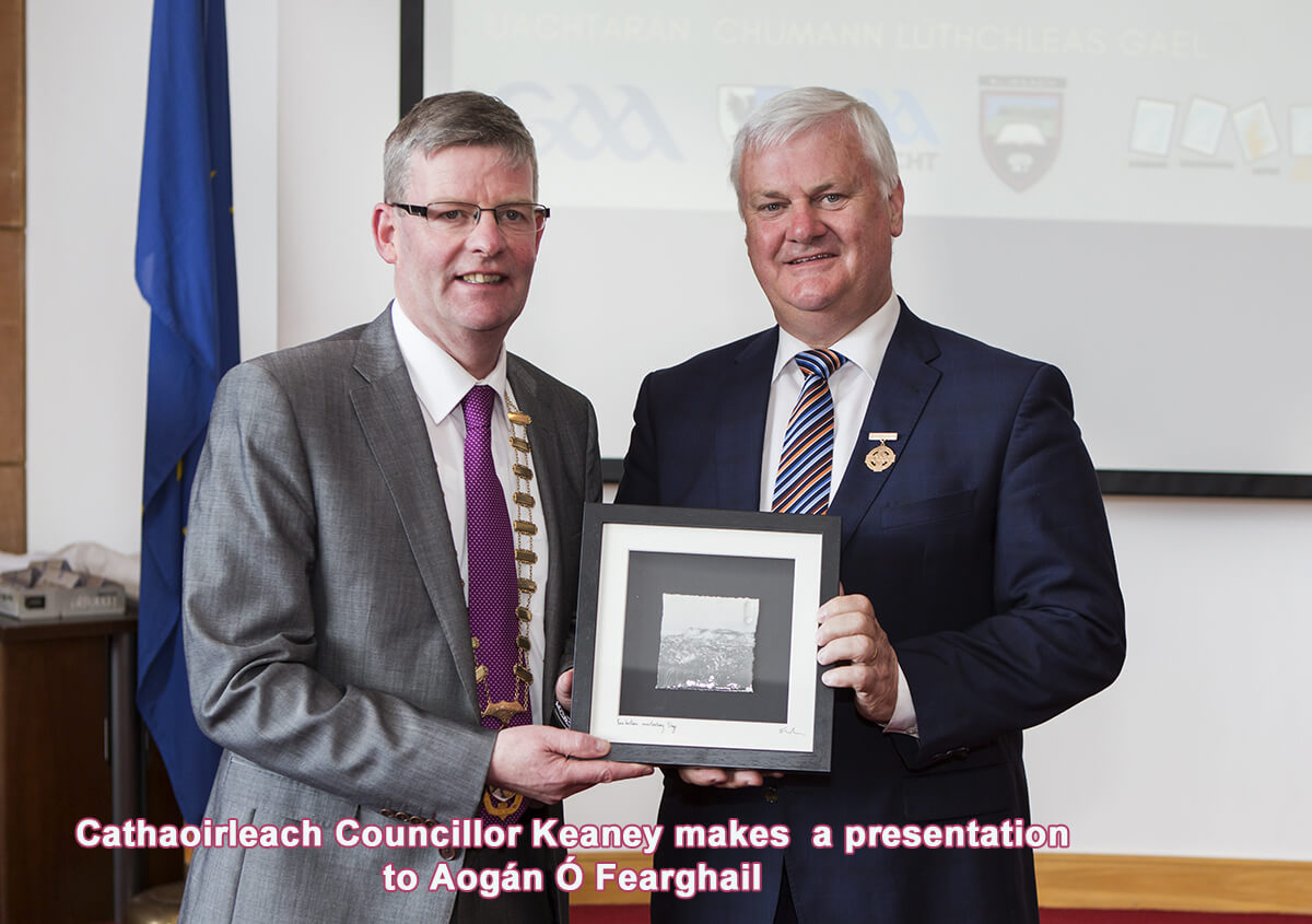 Council Honours GAA President Photo 3